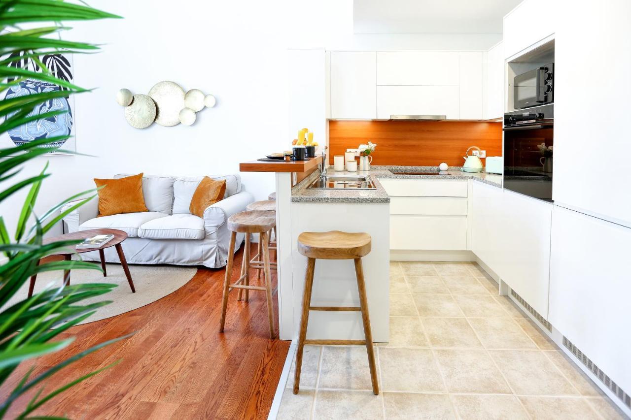 Young Spirit Apartment 파로 외부 사진