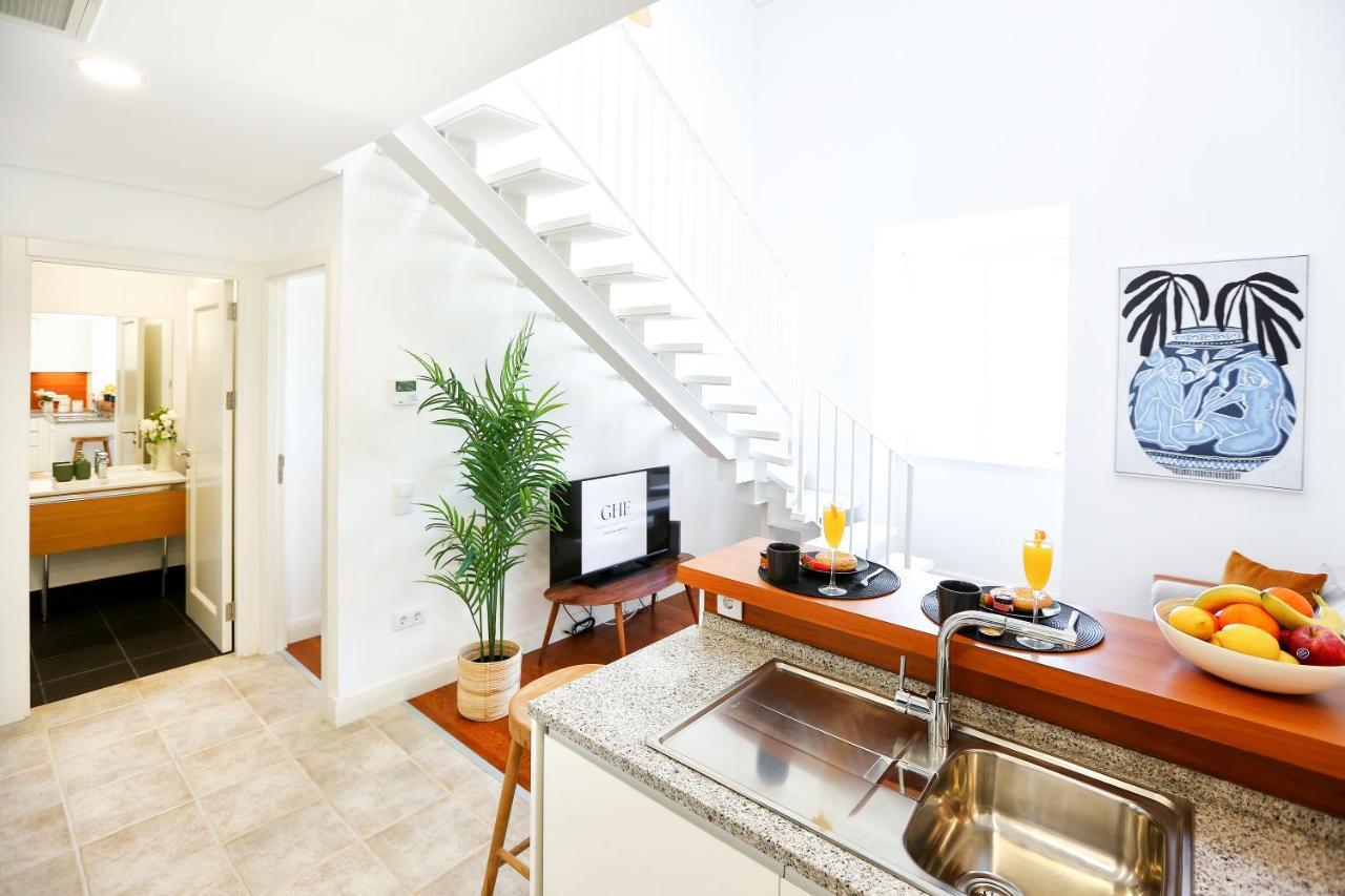 Young Spirit Apartment 파로 외부 사진